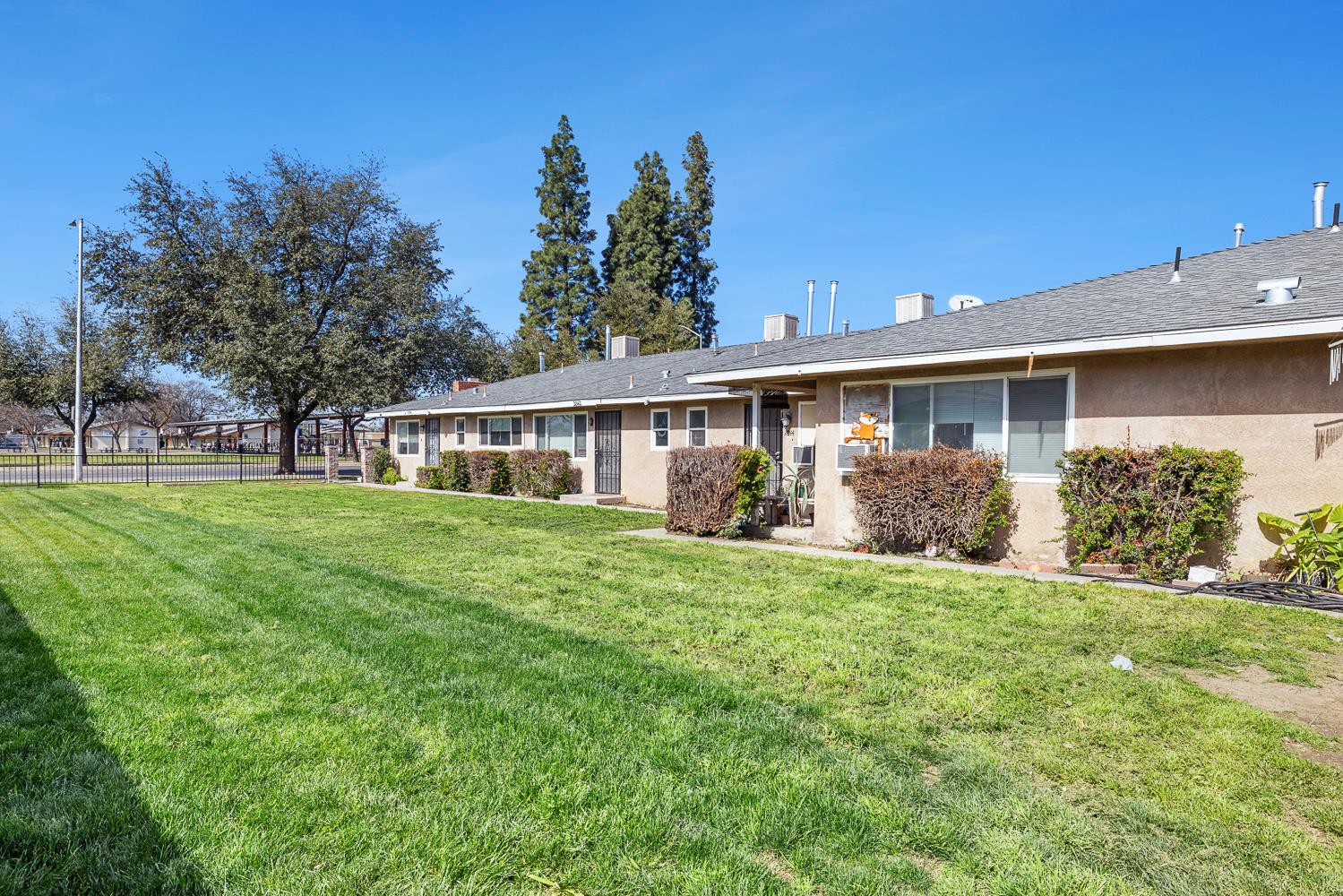 2840 North First Street Fresno, CA 93703 - Photo 3 of 43