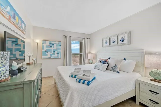 $10,770 | 6154 Midnight Pass Road, Unit 206, Sarasota, FL 34242