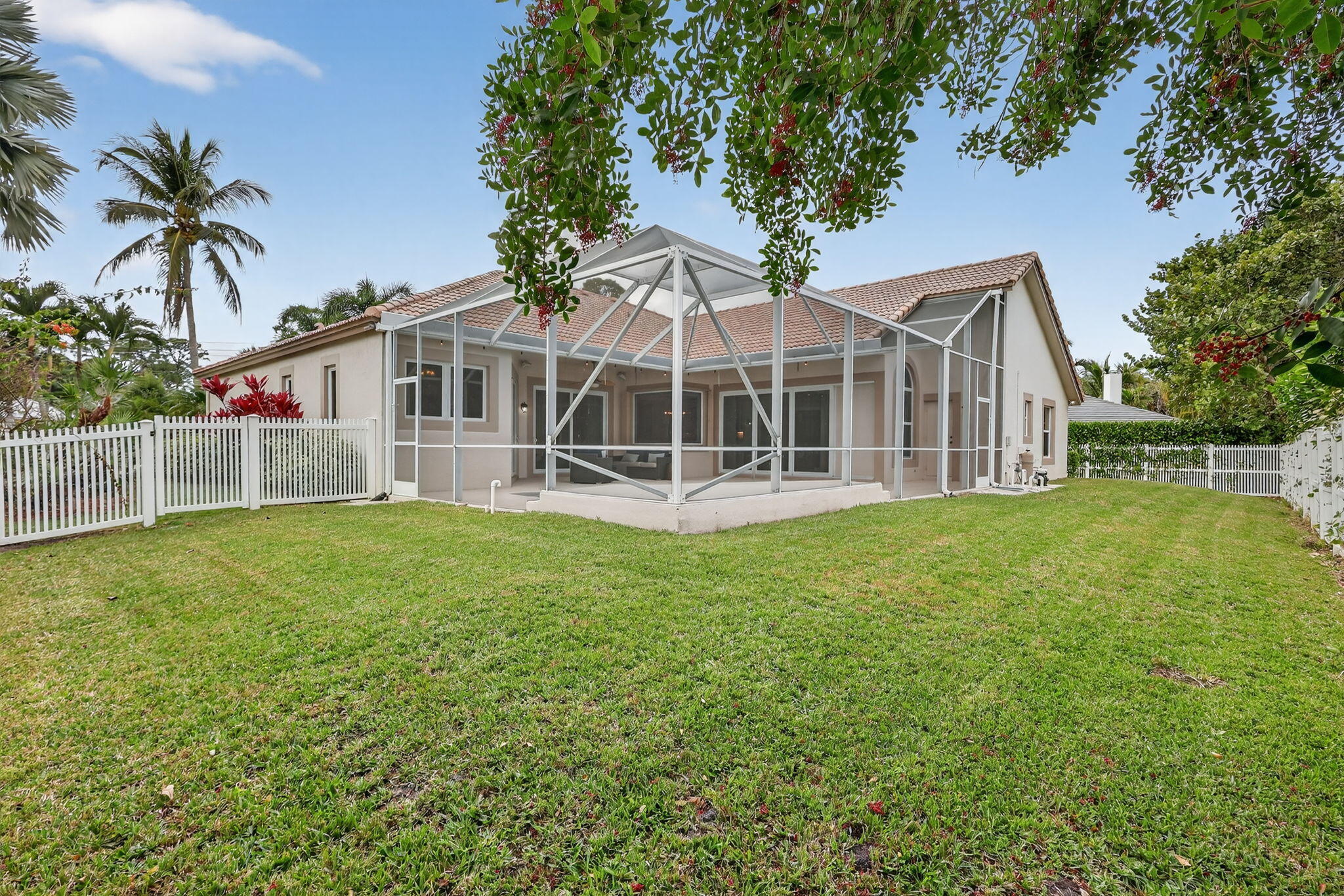 18981 Southeast Outrigger Lane Jupiter, FL 33458 - Photo 70 of 79 68-web-or-mls-7R7A4264