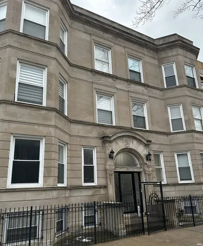 $1,900 | 5837 South Calumet Avenue, Unit 2S, Chicago, IL 60637