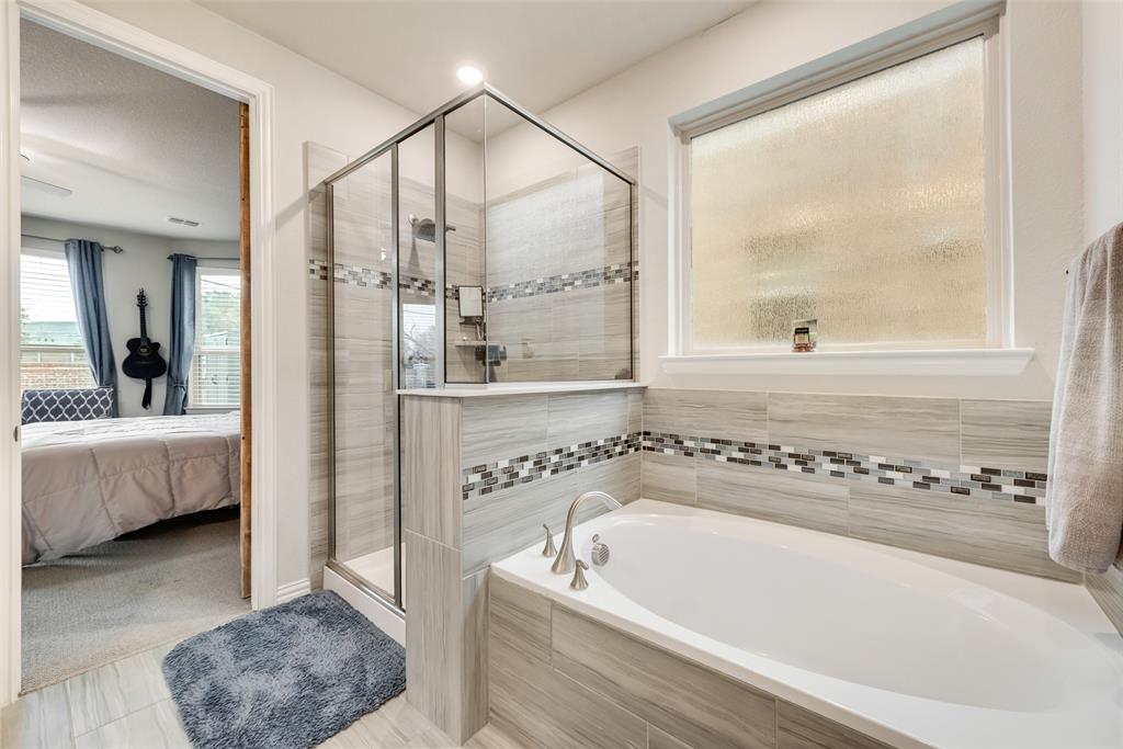 1923 Livingston Road Irving, TX 75062 - Photo 12 of 21