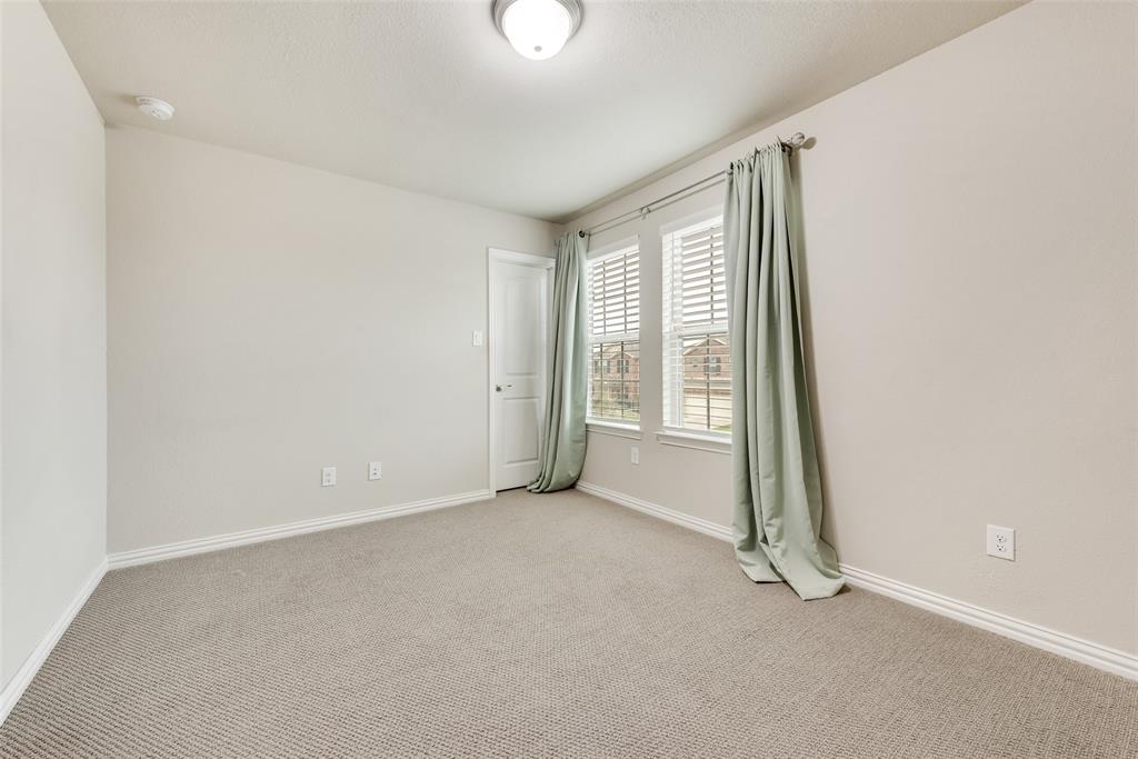 1923 Livingston Road Irving, TX 75062 - Photo 16 of 21