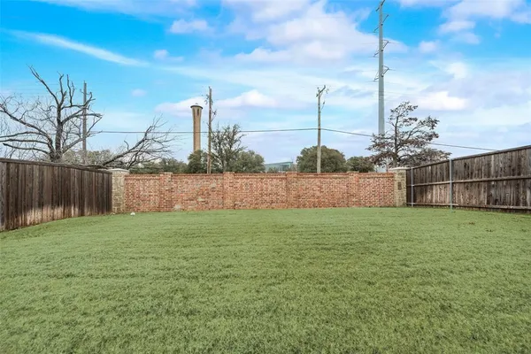 $3,650 | 1923 Livingston Road, Irving, TX 75062