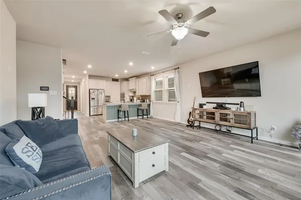 $3,650 | 1923 Livingston Road, Irving, TX 75062