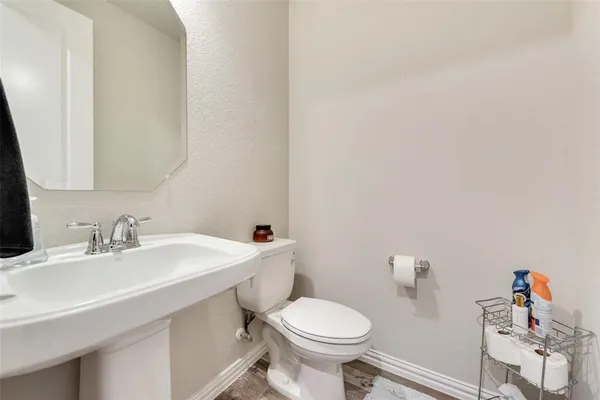 $3,650 | 1923 Livingston Road, Irving, TX 75062