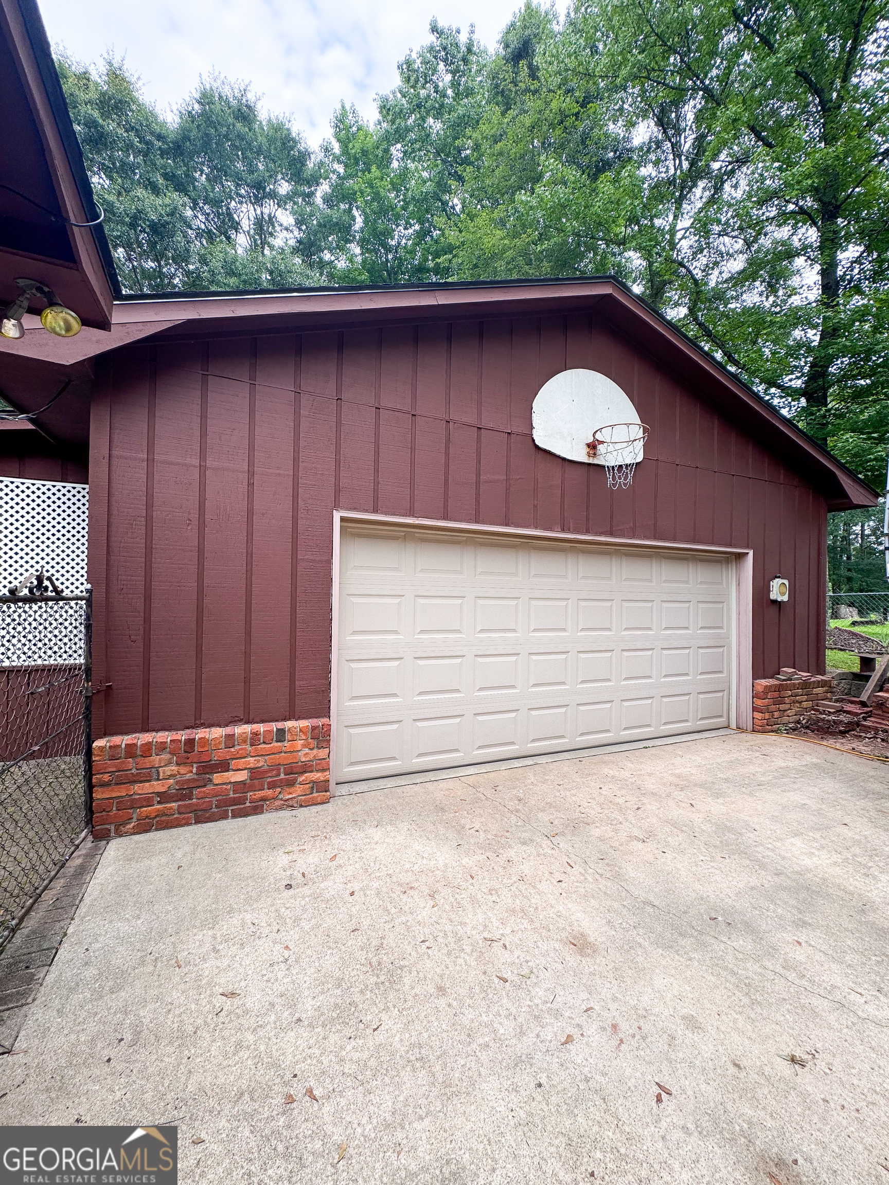 123 Hazel Way LaGrange, GA 30241 - Photo 16 of 18