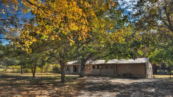 $629,000 | 6608 North N Highway, Leakey, TX 78873