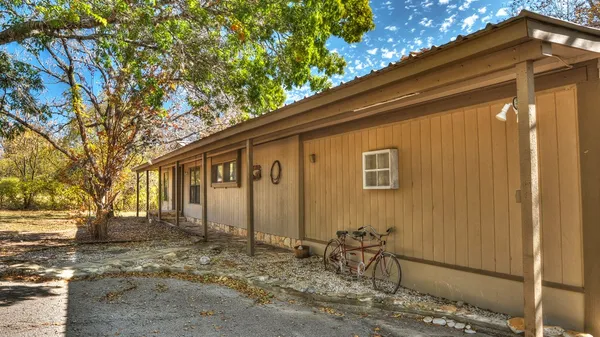 $629,000 | 6608 North N Highway, Leakey, TX 78873