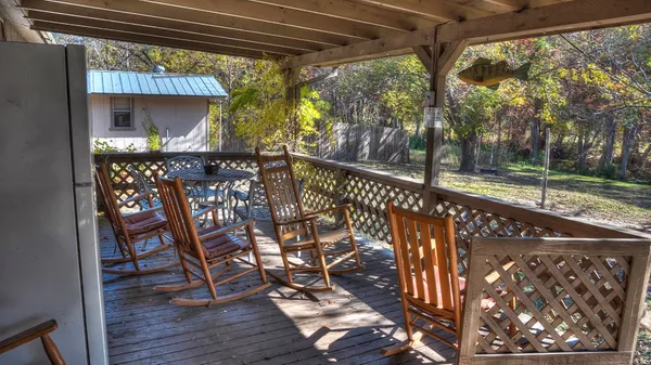 $629,000 | 6608 North N Highway, Leakey, TX 78873