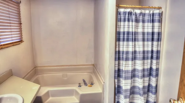 $629,000 | 6608 North N Highway, Leakey, TX 78873