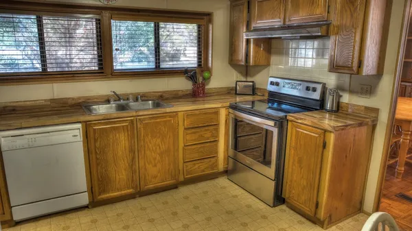 $629,000 | 6608 North N Highway, Leakey, TX 78873