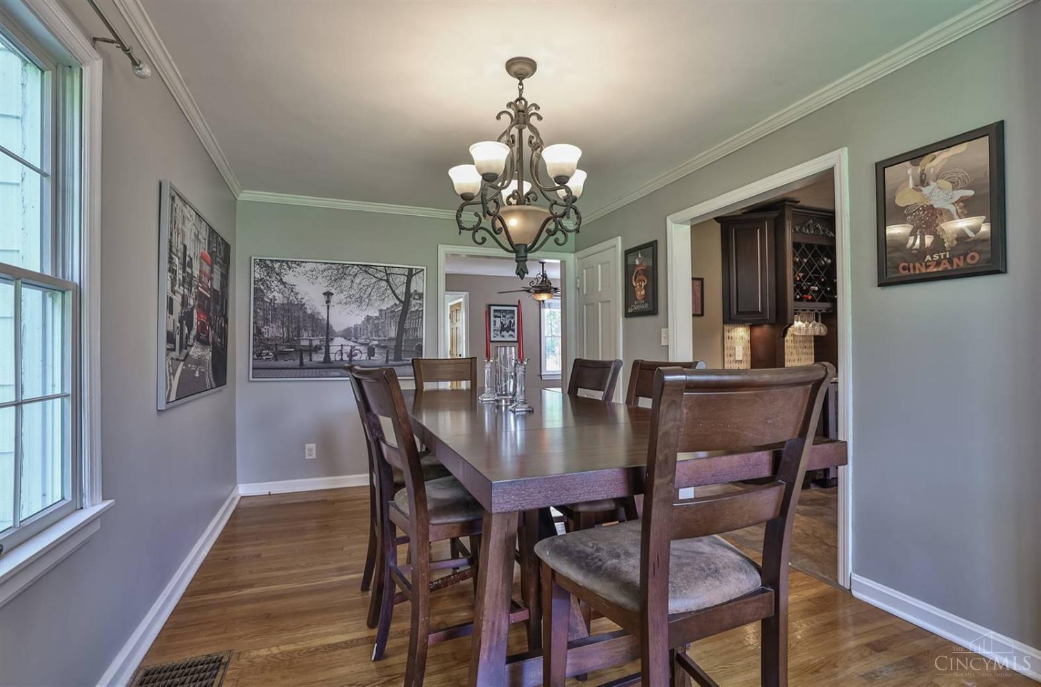 682 Compton Road Cincinnati, OH 45231 - Photo 13 of 49
