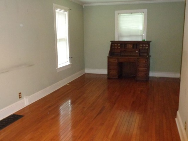 725 North 8th Street Rochelle, IL 61068 - Photo 4 of 9