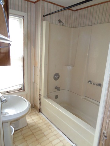 725 North 8th Street Rochelle, IL 61068 - Photo 9 of 9