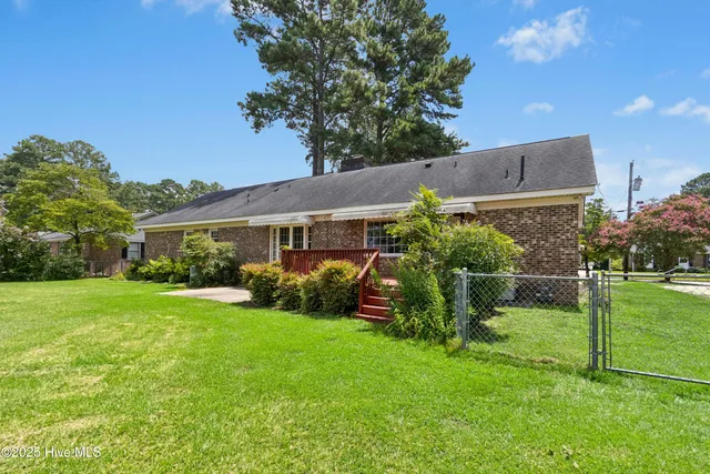 $287,000 | 920 Rollingwood Drive Northwest, Wilson, NC 27896