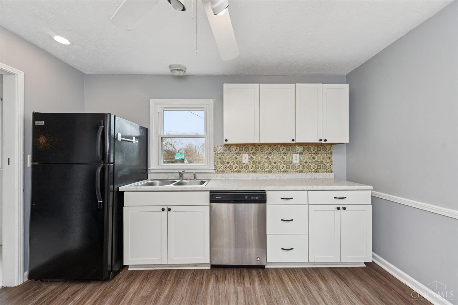 2412 Findlater Court Cincinnati, OH 45230 - Photo 8 of 19