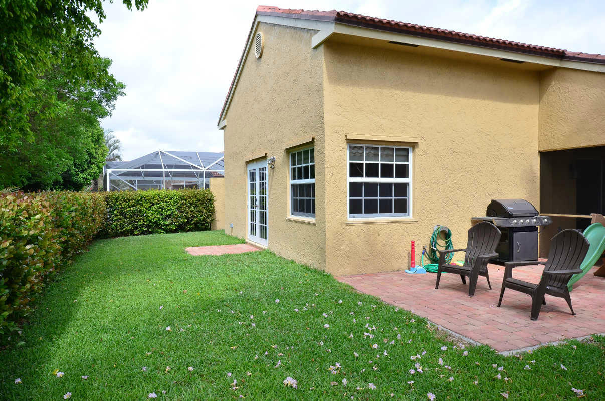 10604 Pebble Cove Lane Boca Raton, FL 33498 - Photo 12 of 14 Back Yard & Patio