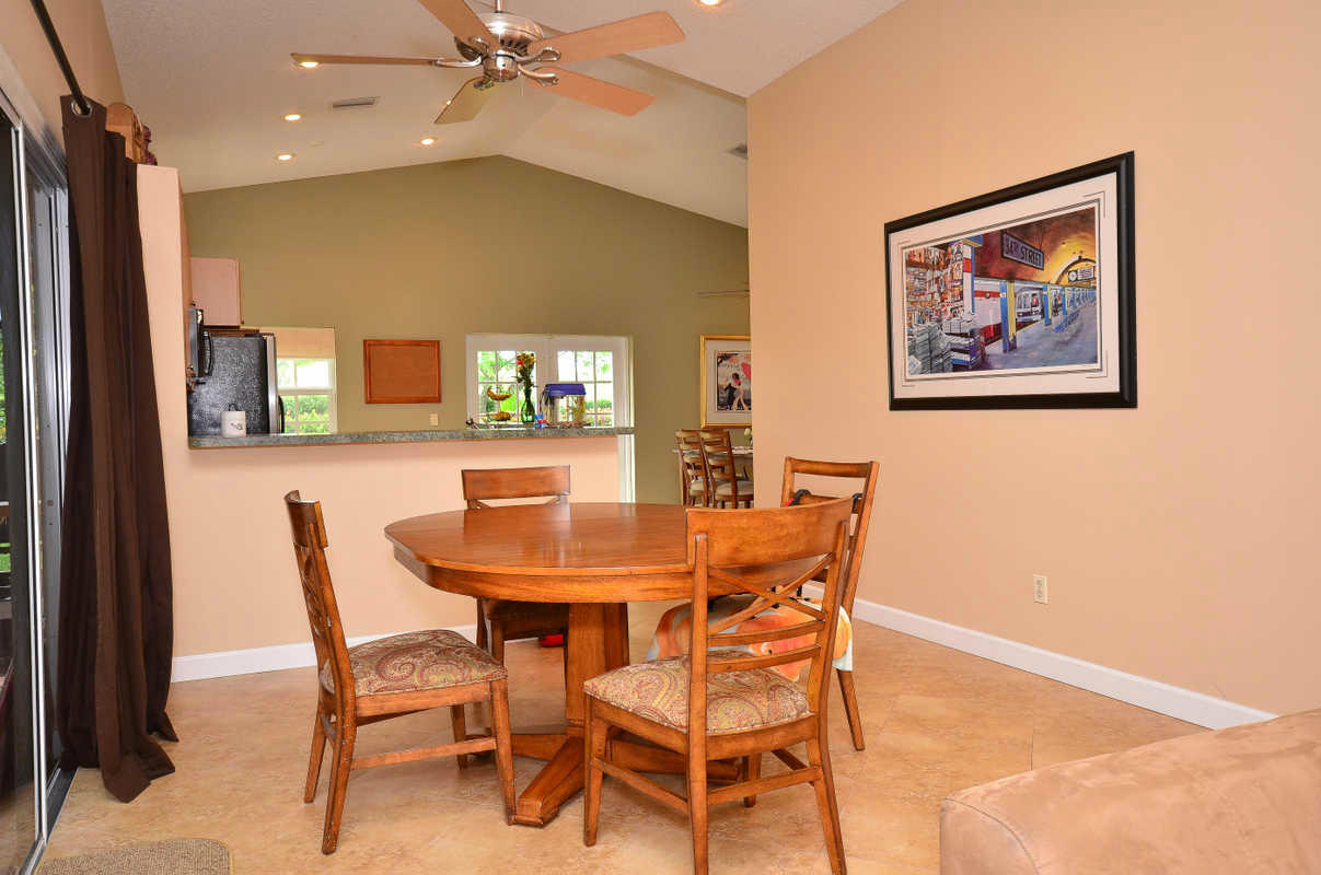 10604 Pebble Cove Lane Boca Raton, FL 33498 - Photo 6 of 14 Breakfast Area