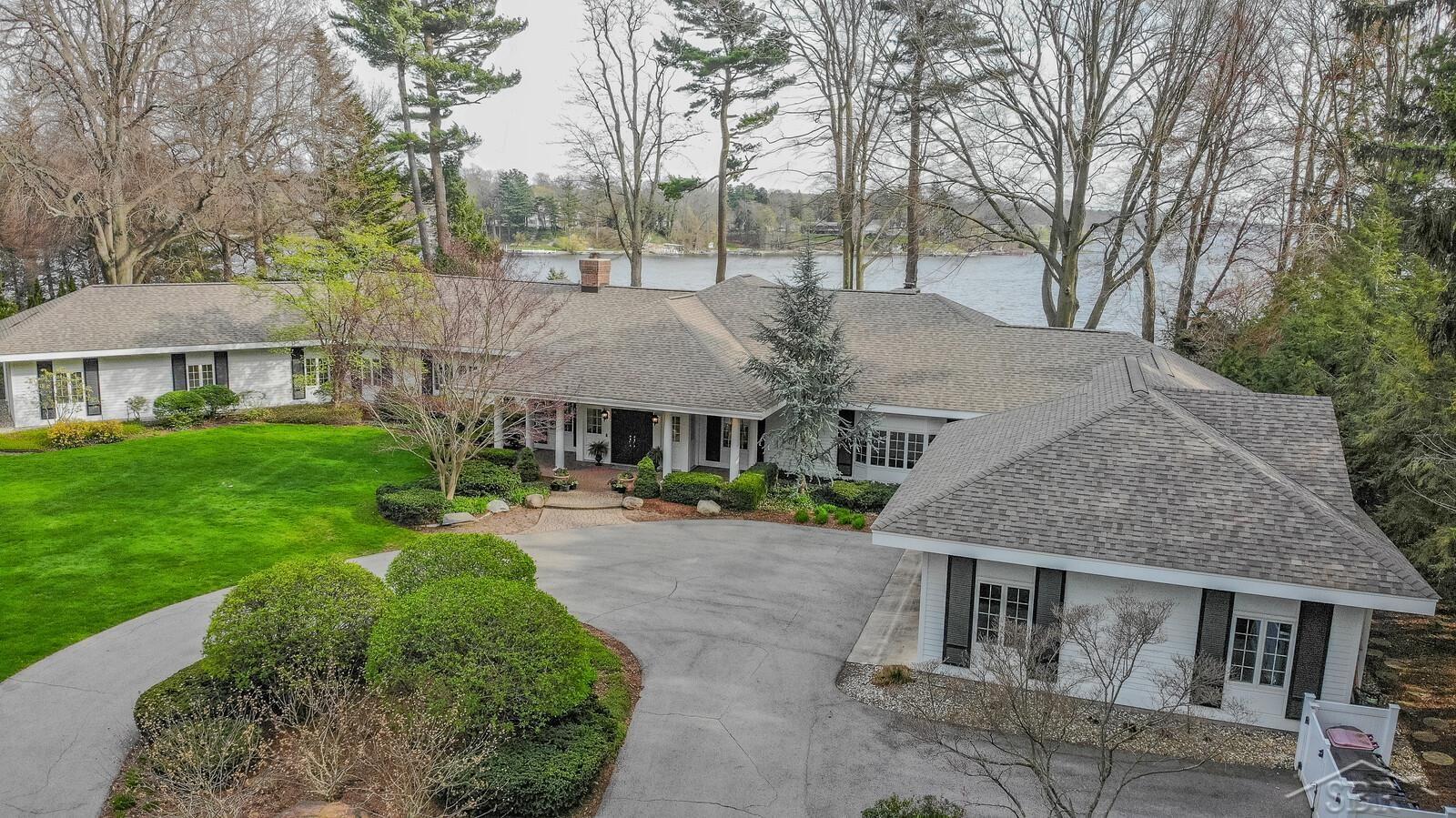 2925 Judson Road Spring Lake, MI 49456 - Photo 2 of 73