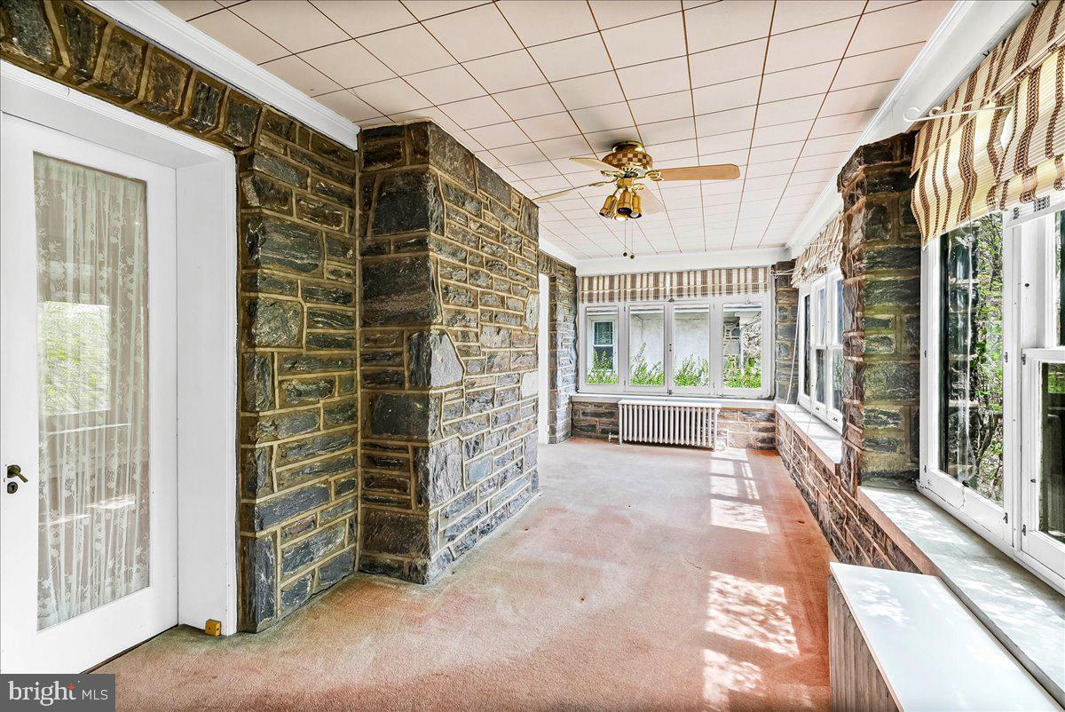 216 East Manoa Road Havertown, PA 19083 - Photo 10 of 37