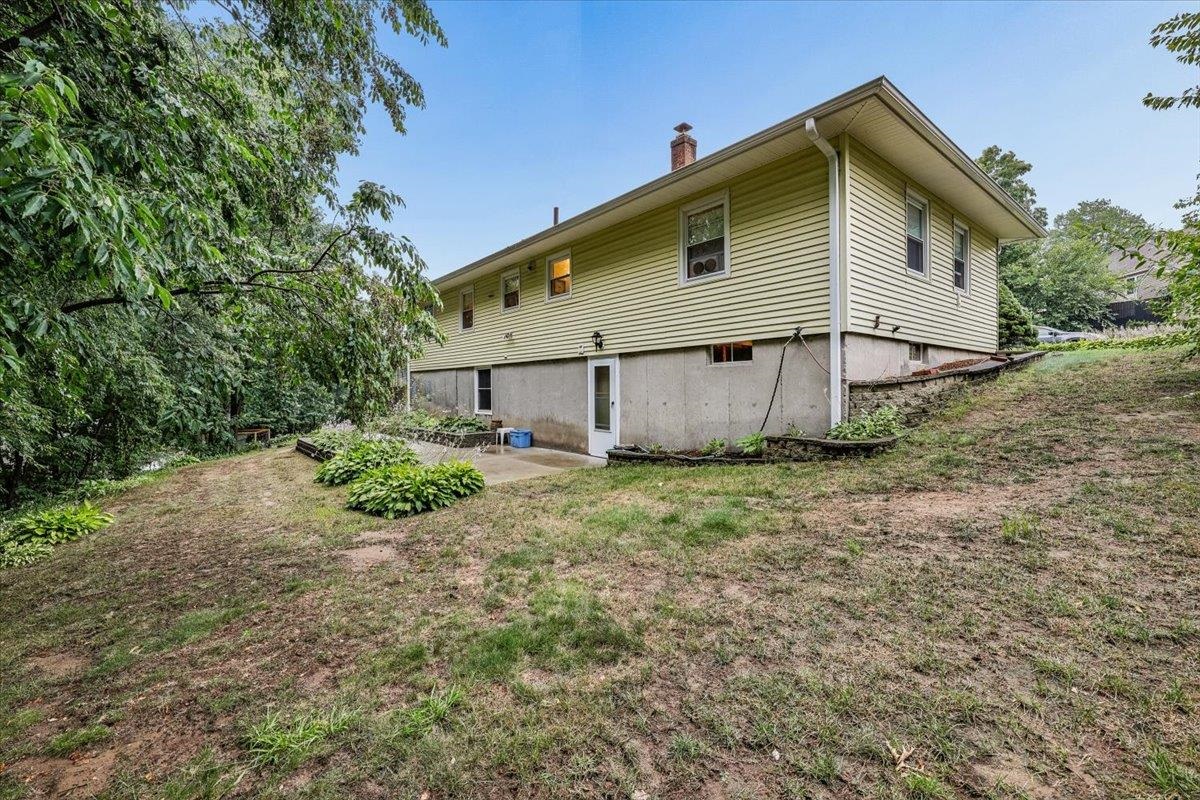 33 Stanford Road Nashua, NH 03064 - Photo 26 of 37 Gallery Image 26
