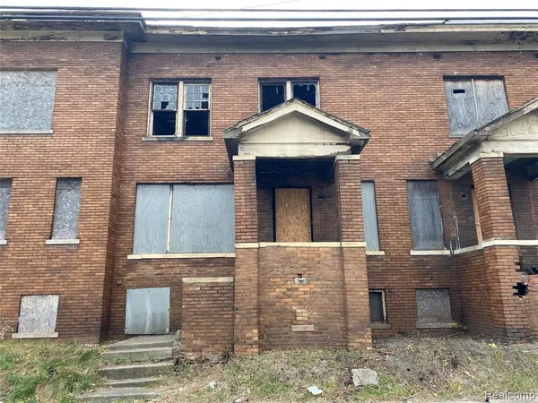 $7,500 | 6834 Charlevoix Street, Detroit, MI 48207