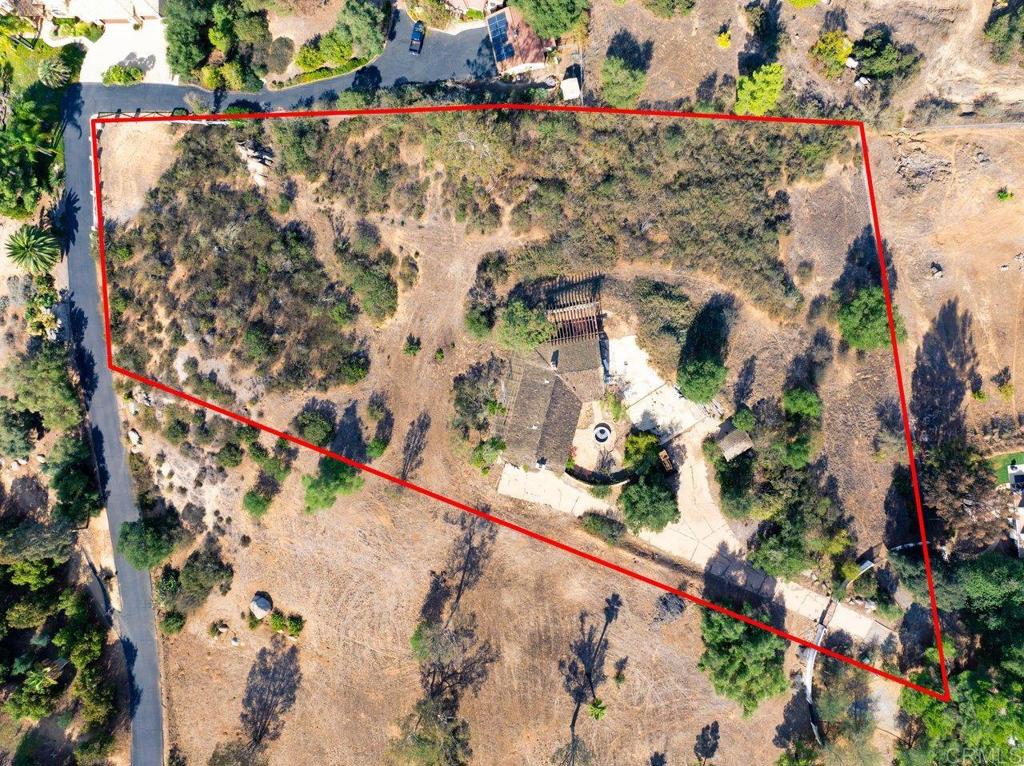 13606 McNally Road Valley Center, CA 92082 - Photo 2 of 9