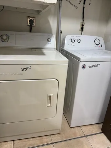 $2,400 | 6725 Northwest 174th Terrace, Unit G12, Hialeah, FL 33015