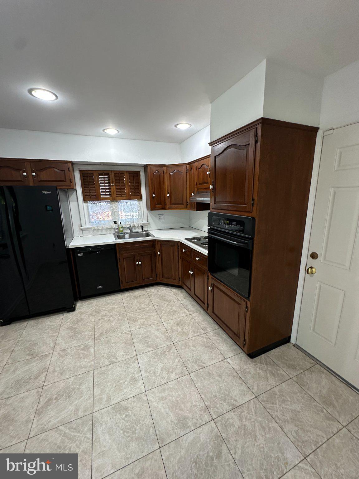 3527 Ridgeway Road Harrisburg, PA 17109 - Photo 10 of 55 Gallery Image 10