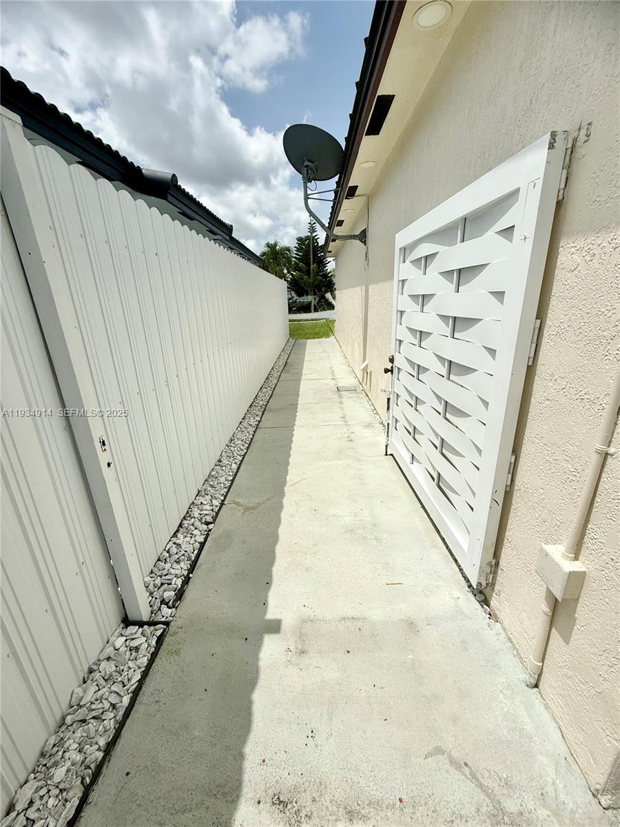 13267 Southwest 277th Terrace Homestead, FL 33032 - Photo 21 of 23 a view of entryway