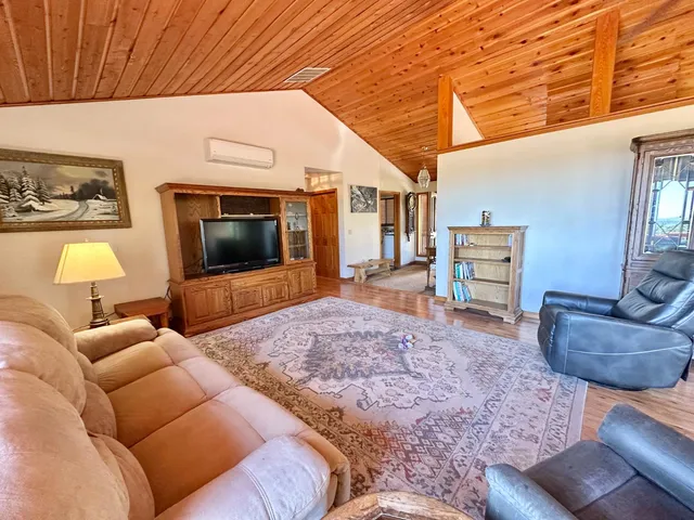 $885,000 | 4022 Sheep Ranch Road, Murphys, CA 95247