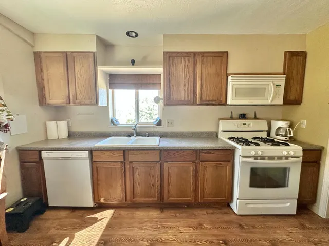 $885,000 | 4022 Sheep Ranch Road, Murphys, CA 95247