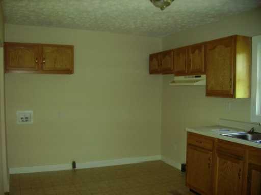 2040 Oakdale Road Springfield, OH 45503 - Photo 4 of 6