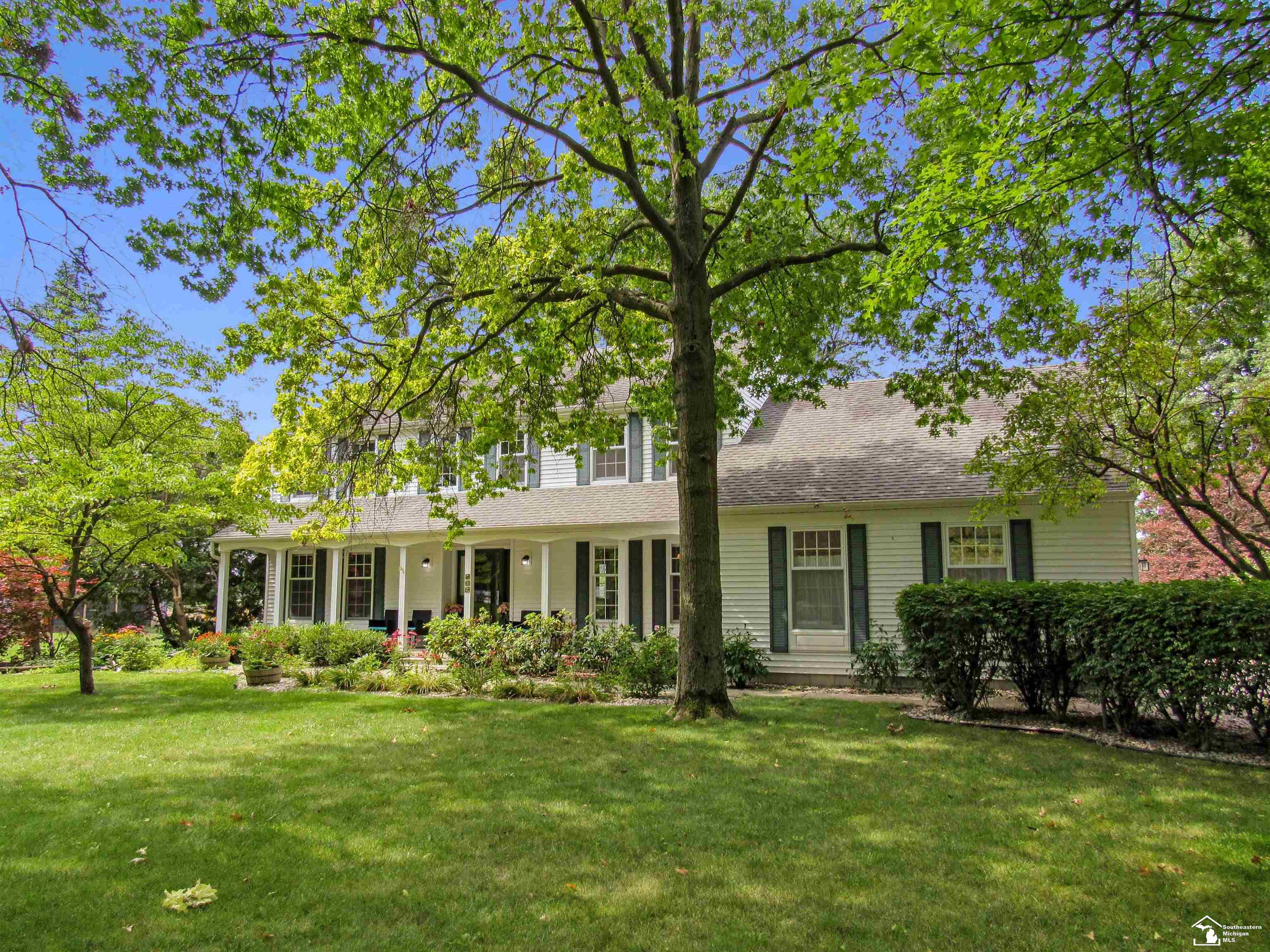 732 East Hurd Road Monroe, MI 48162 - Photo 39 of 40 50118163-38.JPG