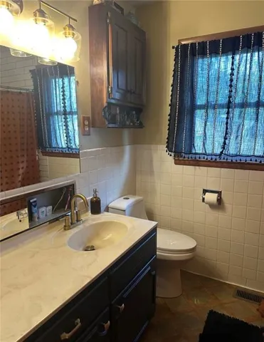 $255,000 | 166 Crescent Drive, Chillicothe, MO 64601