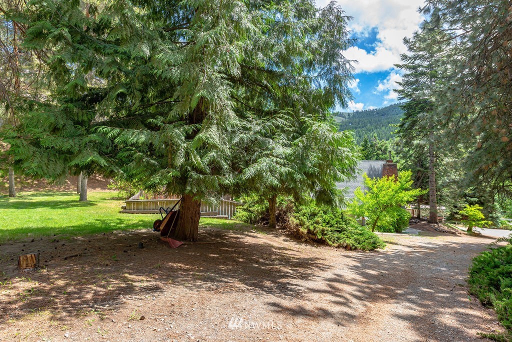 5280 Squilchuck Road Wenatchee, WA 98801 - Photo 11 of 40 Gallery Image 11