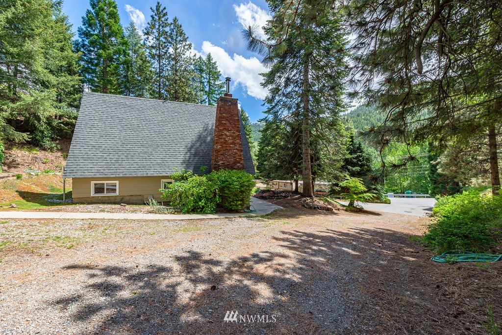 5280 Squilchuck Road Wenatchee, WA 98801 - Photo 10 of 40 Gallery Image 10