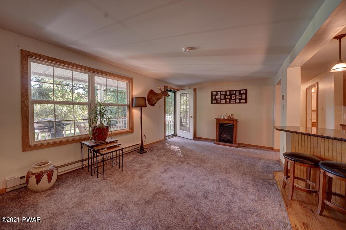 114 Wynooska Road Greentown, PA 18426 - Photo 7 of 29 Living Room (2)