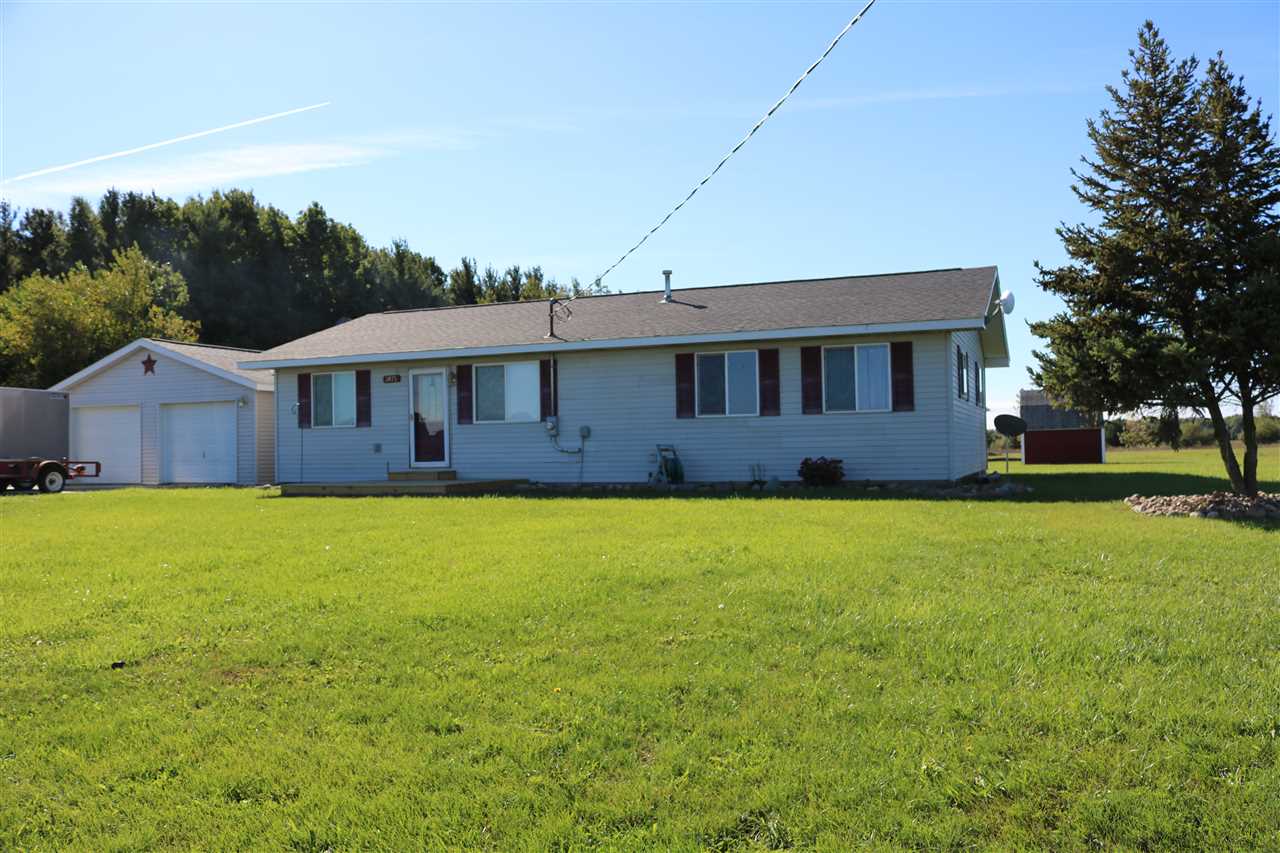 3875 West Fillmore Road Ithaca, MI 48847 - Photo 1 of 24 1853424.JPG