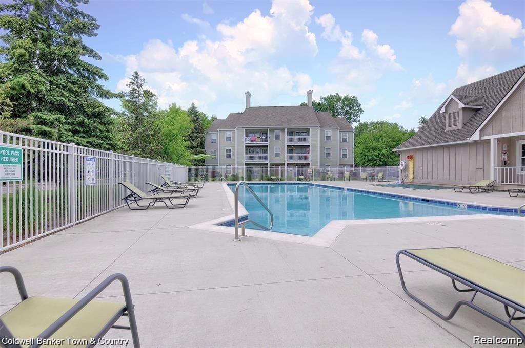 311 West Highland Road, Unit T16 Howell, MI 48843 - Photo 29 of 30