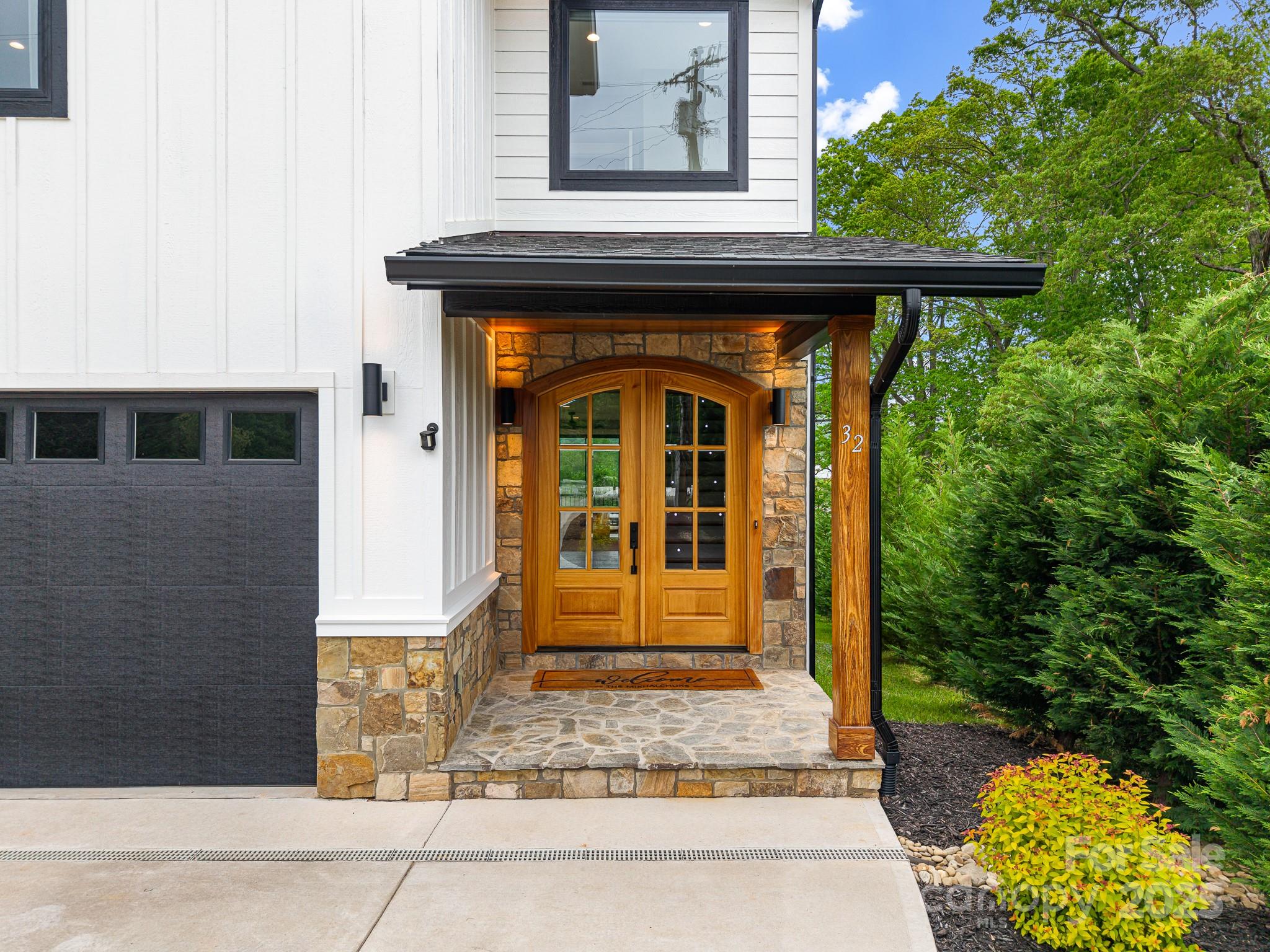 32 Taylor Mountain Road Candler, NC 28715 - Photo 2 of 44