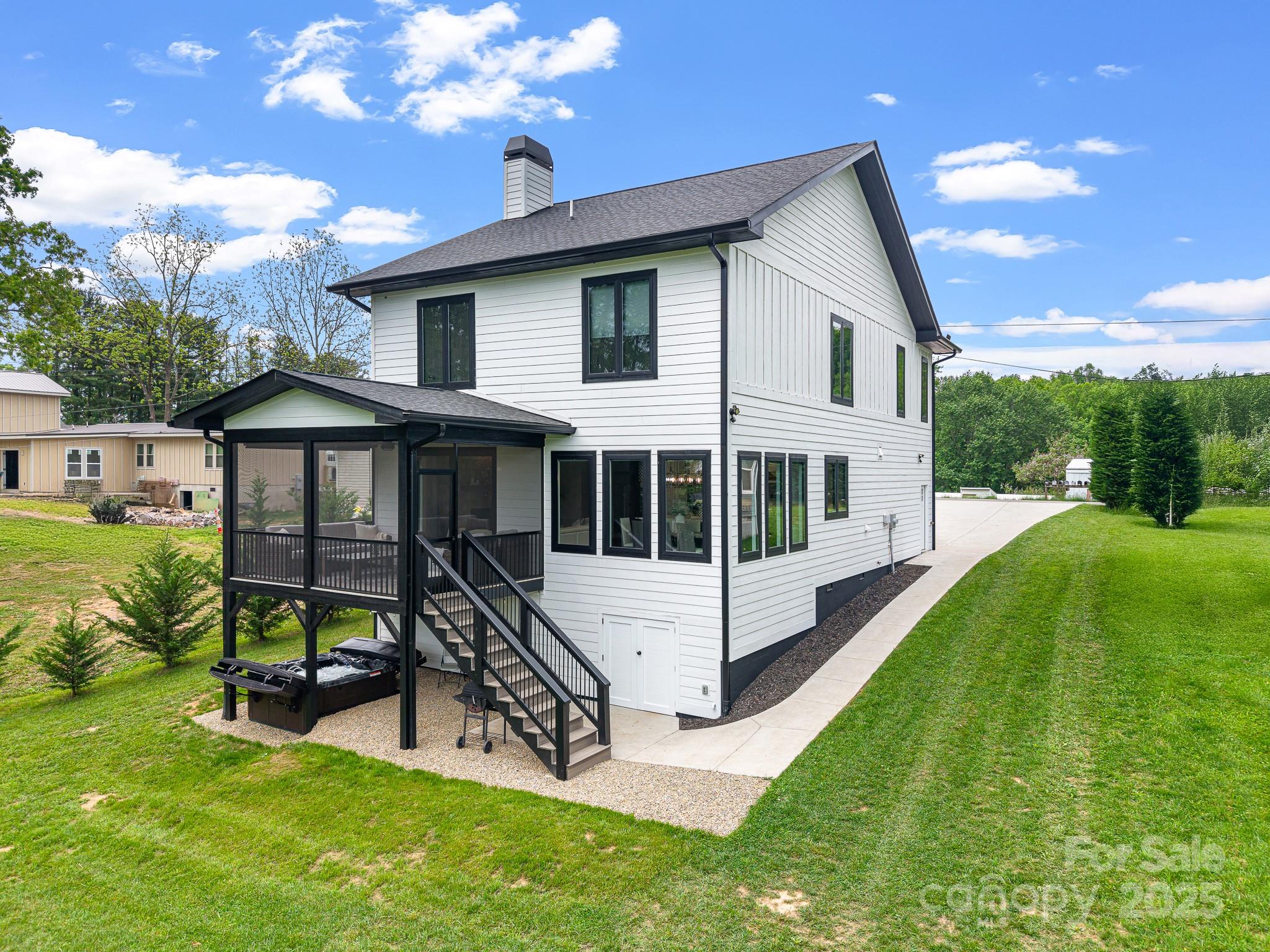 32 Taylor Mountain Road Candler, NC 28715 - Photo 5 of 44