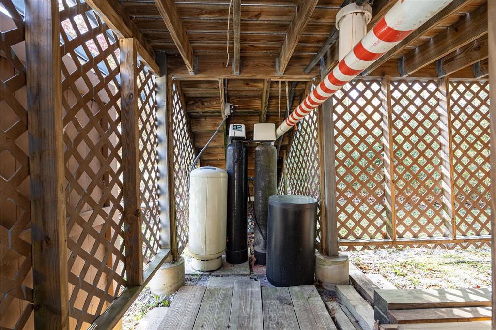 1376 Southwest Riverside Avenue Fort White, FL 32038 - Photo 27 of 40 a view of entryway with wooden floor