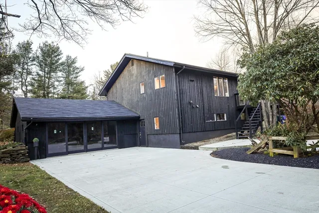 $578,900 | 506 Skyline Trail, Chester, MA 01011