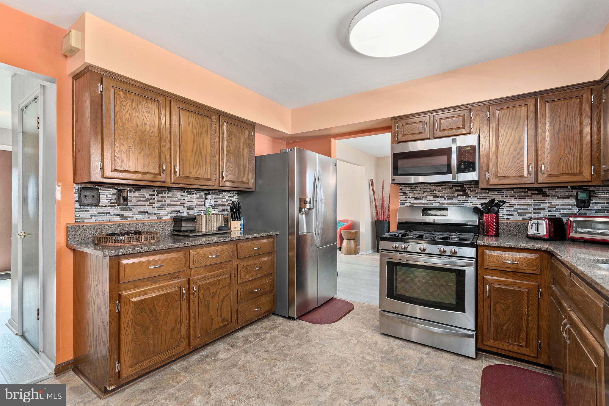 18 Utica Road Marlton, NJ 08053 - Photo 8 of 27 Gallery Image 8