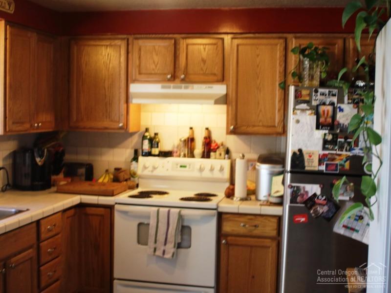 20389 Rae Road Bend, OR 97702 - Photo 3 of 9 Additional Photo
