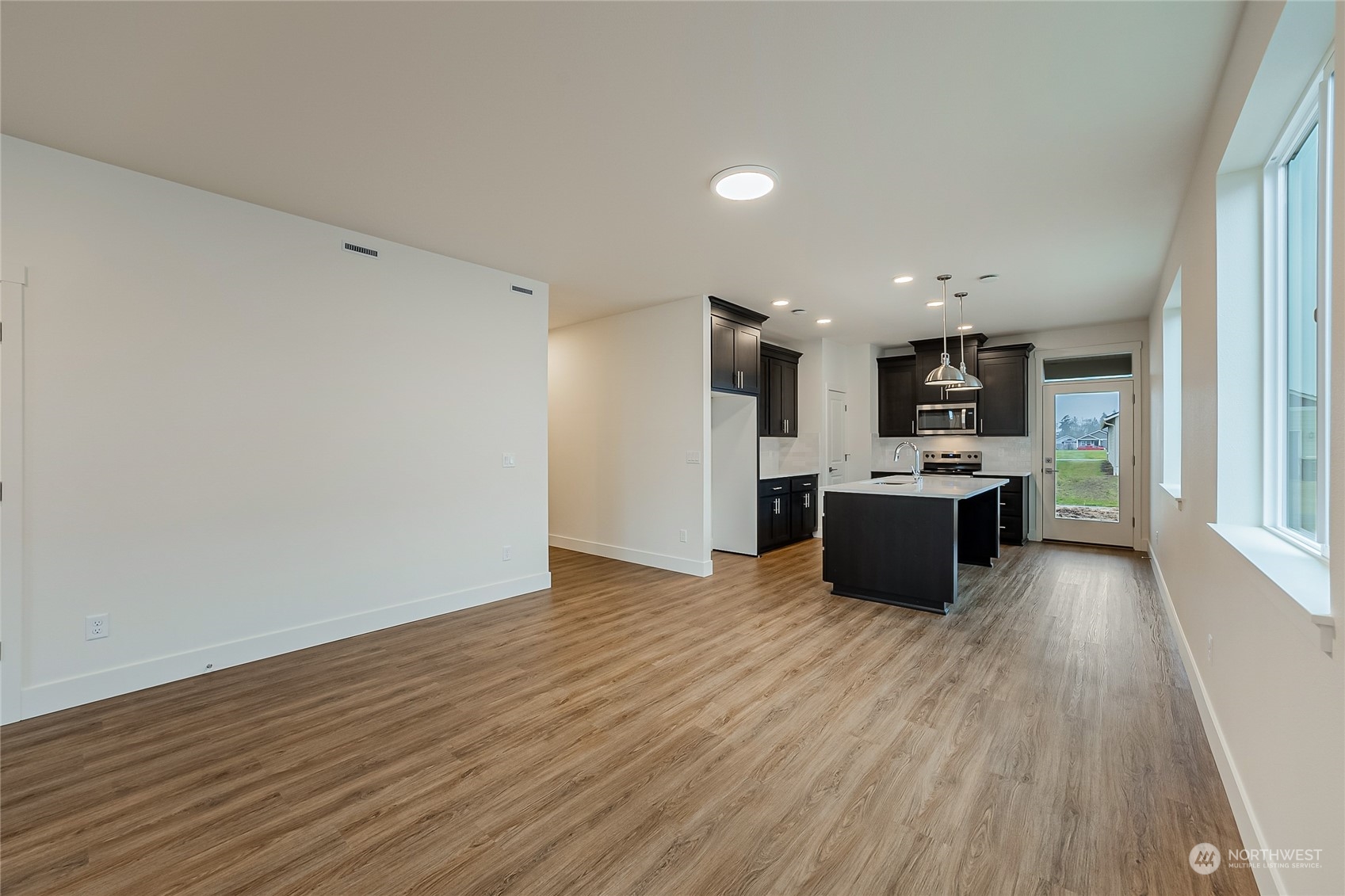 408 Pagget Avenue Winlock, WA 98596 - Photo 9 of 33