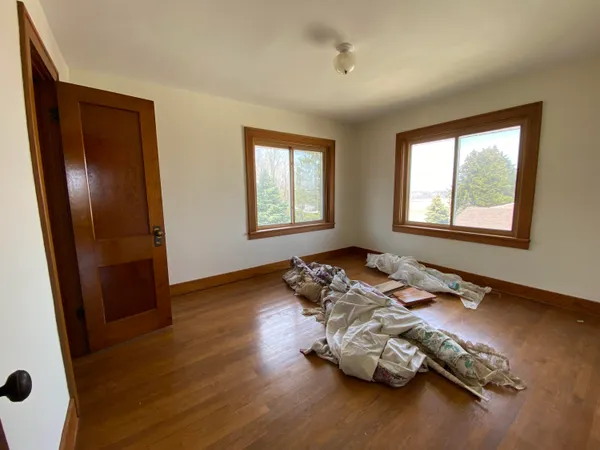 $769,000 | 7937 Hochberger Road, Eau Claire, MI 49111