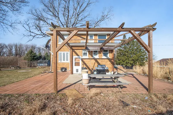 $769,000 | 7937 Hochberger Road, Eau Claire, MI 49111