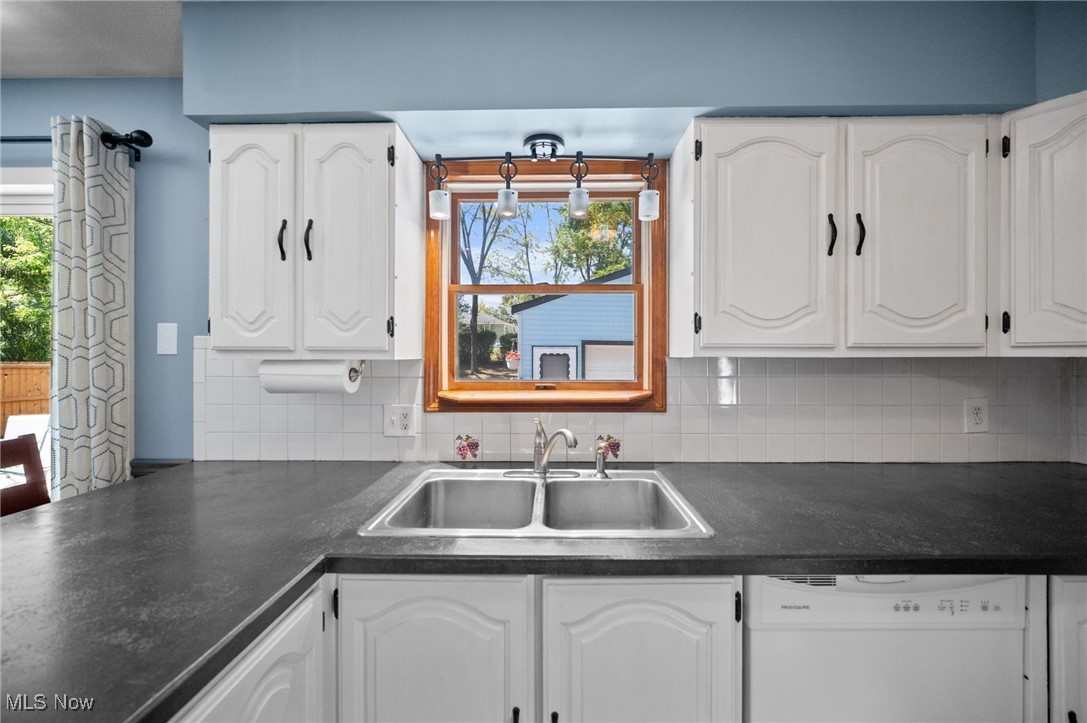 2410 Liberty Road Stow, OH 44224 - Photo 8 of 25 Gallery Image 8